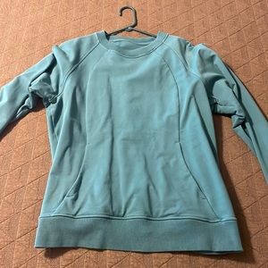 Like new lululemon scuba crew